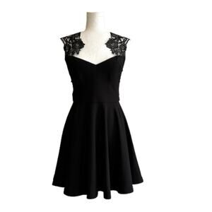 B Darlin Dress Black Lace Back Cut Out Sleeveless Fit & Flare Party Size 3/4